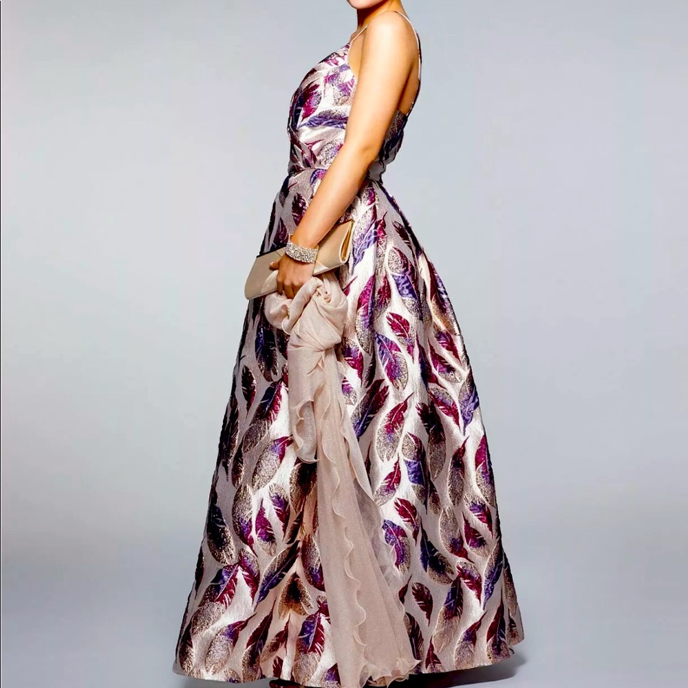 Morgan&Co Juniors' Printed Brocade Gown Size 3 (S)